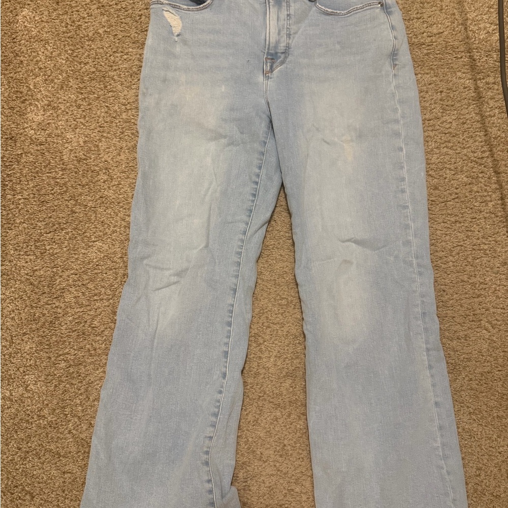 Good American Size 6/28 Light Wash Jeans – Slight Flaw Near Pocket
